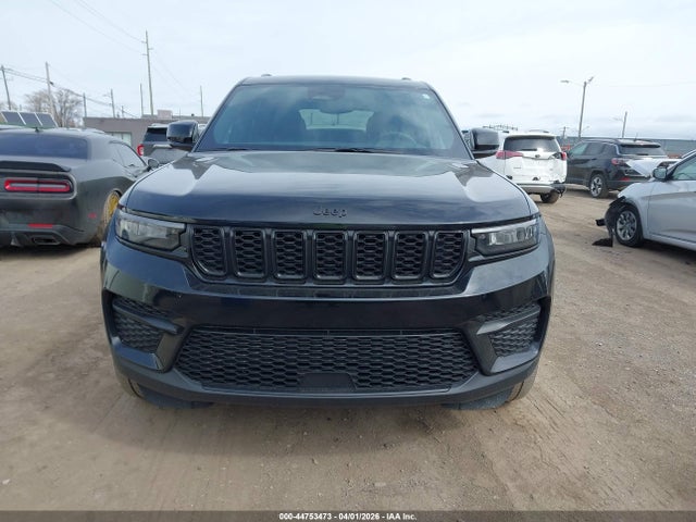Jeep Grand Cherokee Altitude 4x4