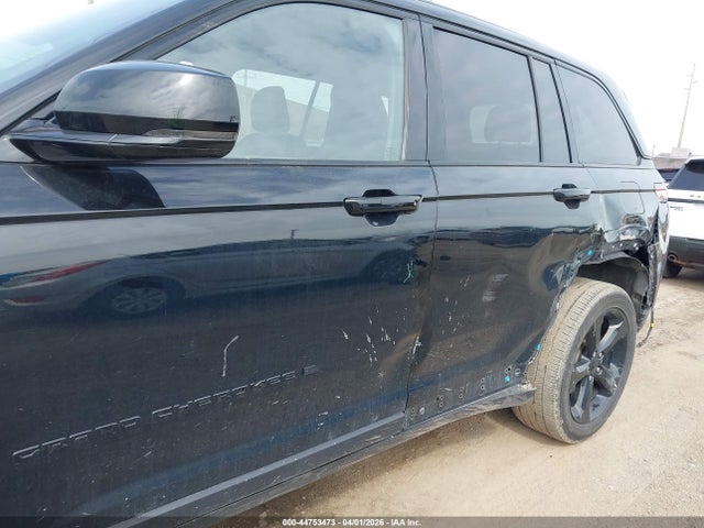 Jeep Grand Cherokee Altitude 4x4