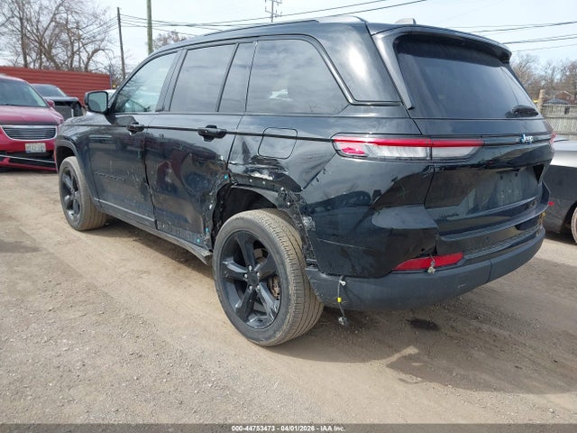 Jeep Grand Cherokee Altitude 4x4