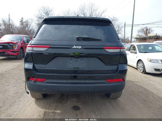 Jeep Grand Cherokee Altitude 4x4