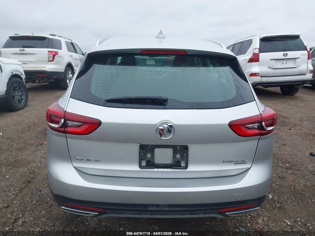 Buick Regal TourX Essence
