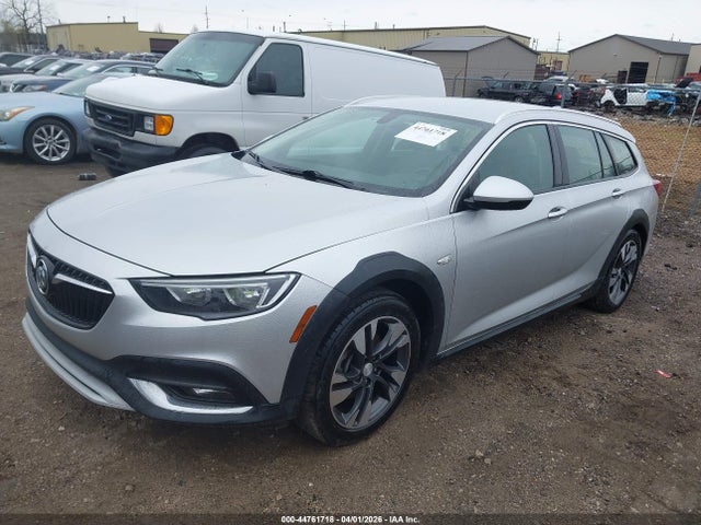 Buick Regal TourX Essence