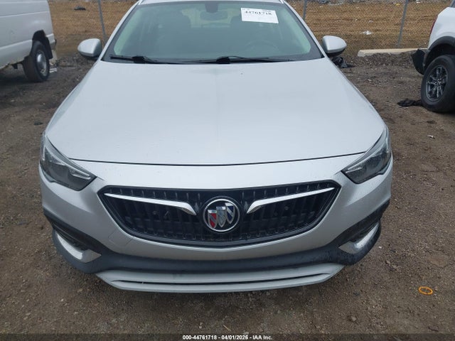 Buick Regal TourX Essence
