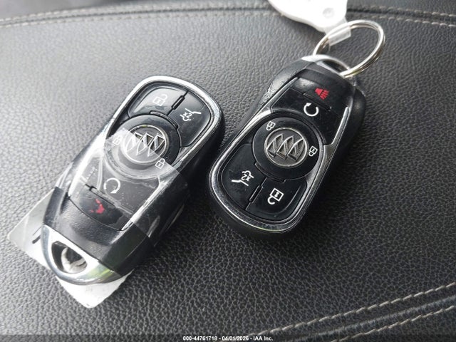 Buick Regal TourX Essence