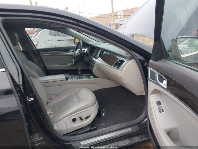 Hyundai Genesis 3.8