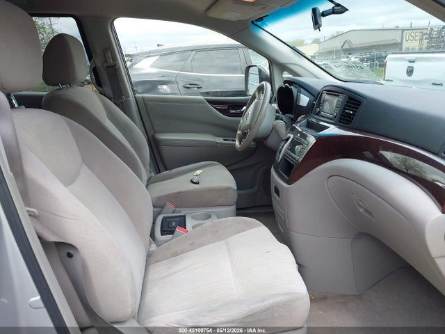 Nissan Quest