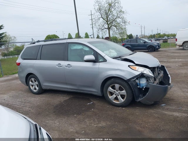 Toyota Sienna Le 8 Passenger