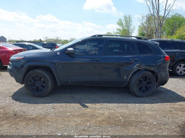 Jeep Cherokee Trailhawk 4x4