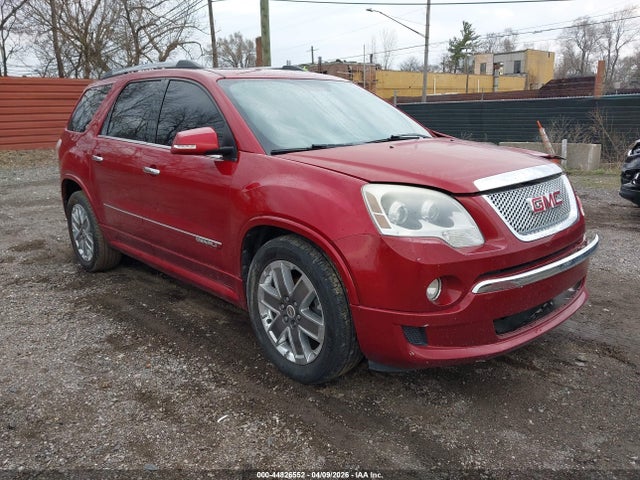 Salvage GMC Acadia Image