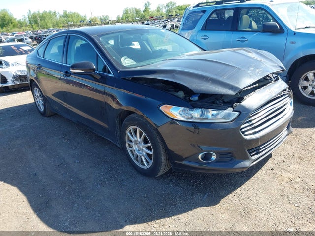 Salvage Ford Fusion Image