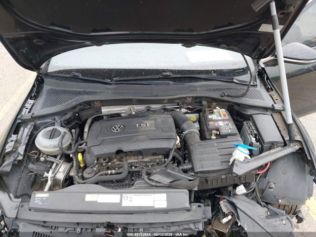 Volkswagen Golf 2.0t Se 4-door