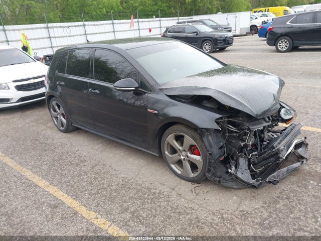 Salvage Volkswagen Golf Image