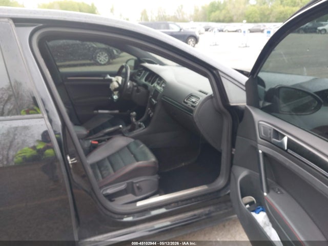 Volkswagen Golf 2.0t Se 4-door