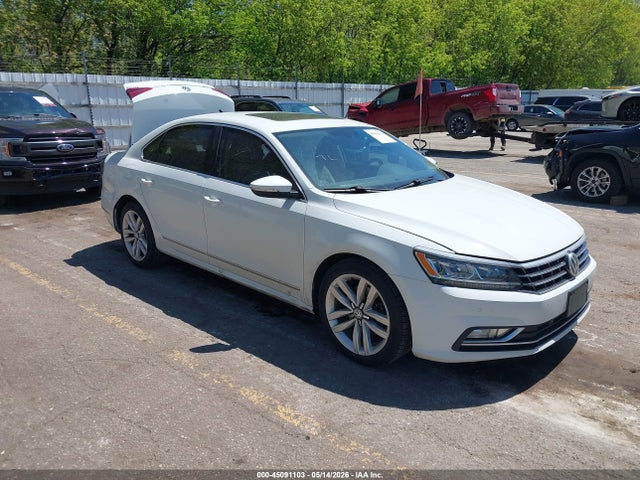 Salvage Volkswagen Passat Image