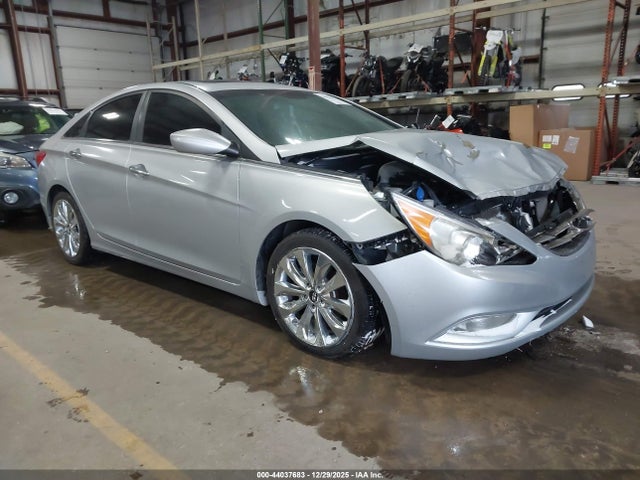 Salvage Hyundai SONATA Image