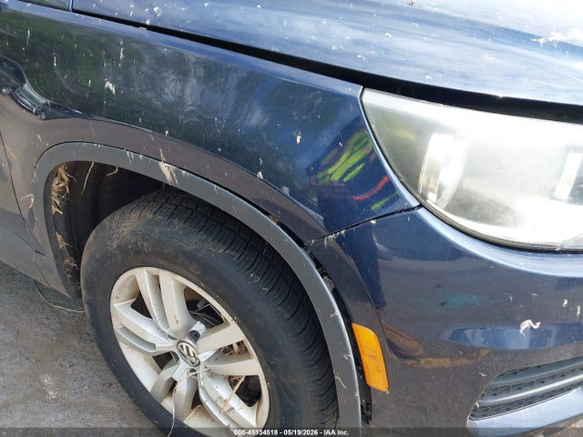 Volkswagen Tiguan S