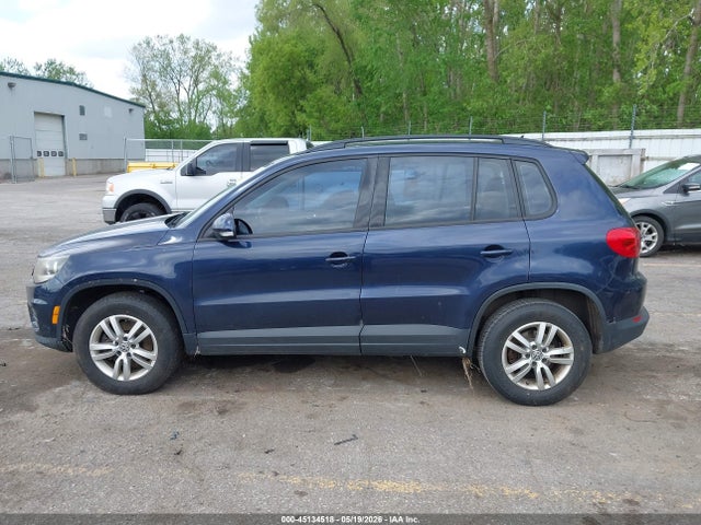Volkswagen Tiguan S