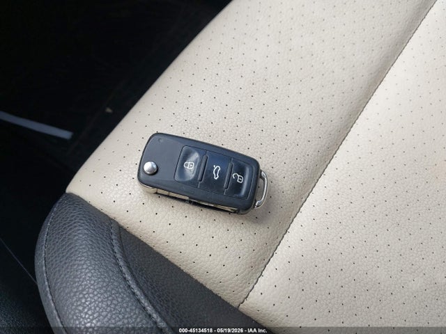 Volkswagen Tiguan S