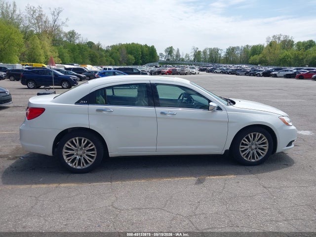 Chrysler 200 Limited