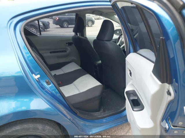 Toyota Prius c Two
