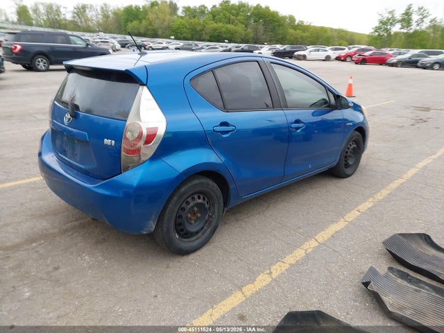 Toyota Prius c Two