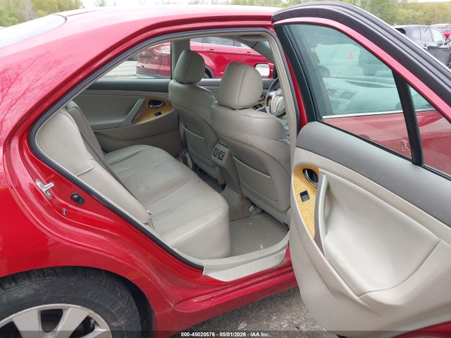 Toyota Camry Xle V6