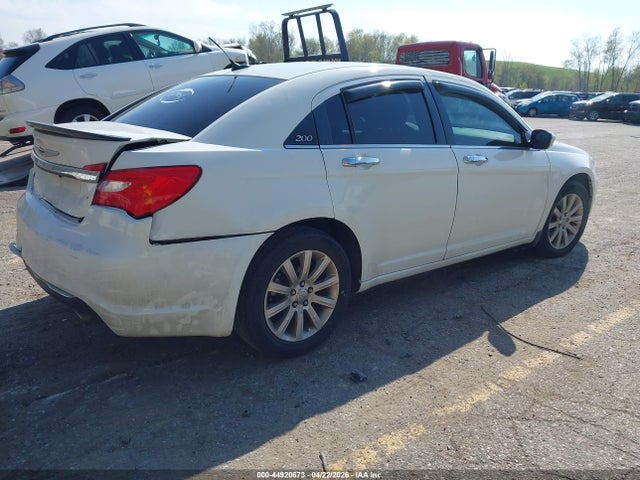 Chrysler 200 Limited