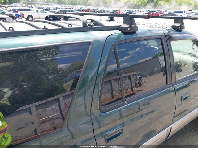 Toyota 4Runner Limited V6