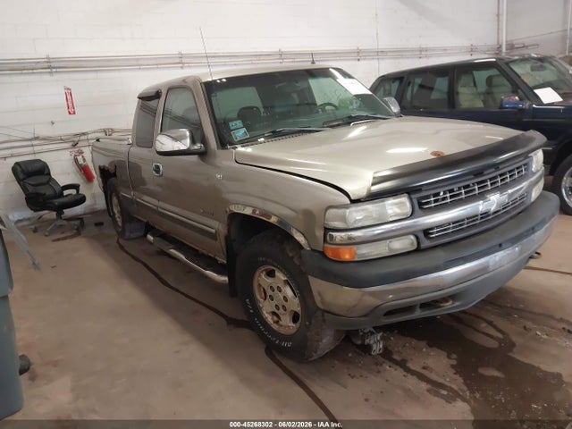 Salvage Chevrolet Silverado 1500 Image
