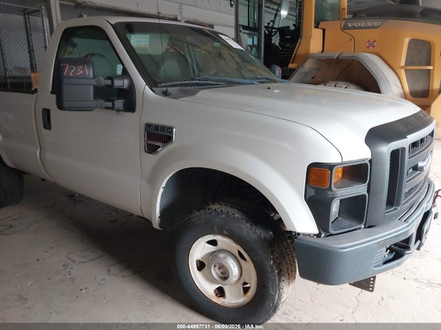 Salvage Ford F-350 Image