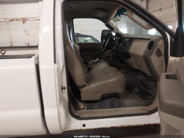 Salvage Ford F-350 Image
