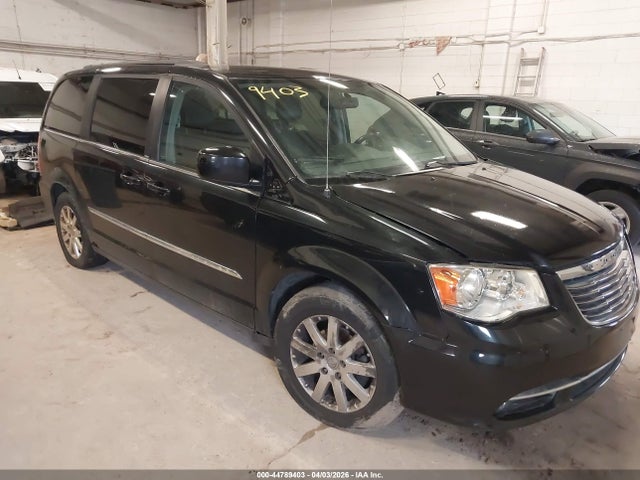 Salvage Chrysler Town & Country Image