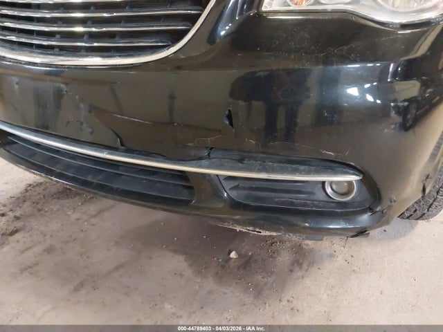 Chrysler Town & Country Touring