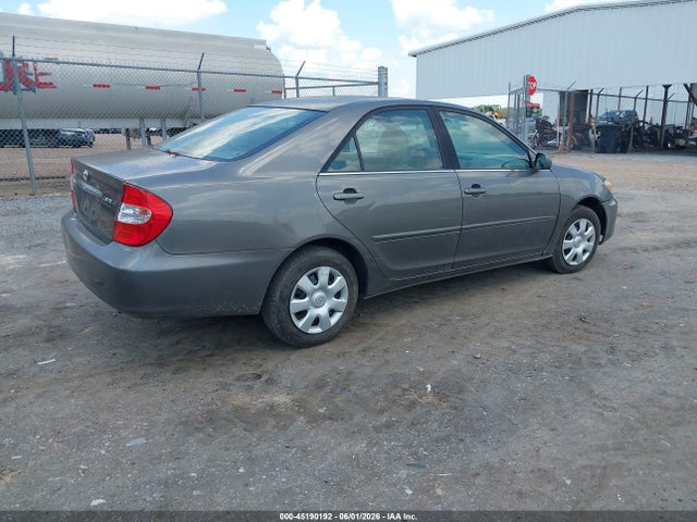 Toyota Camry Le