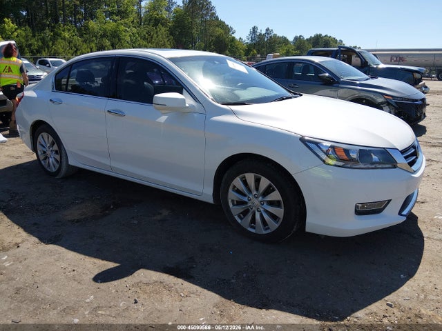 Salvage Honda Accord Image