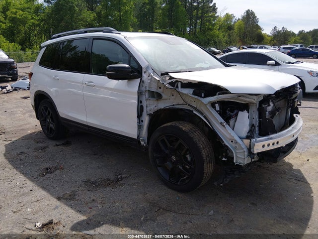 Salvage Honda Passport Image