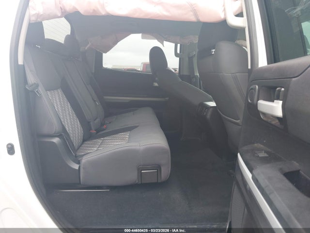 Toyota Tundra Sr5