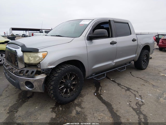 Toyota Tundra Sr5 5.7l V8