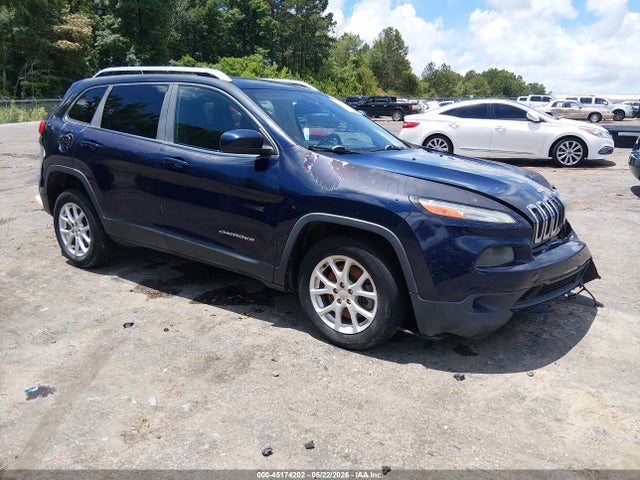 Salvage Jeep Cherokee Image