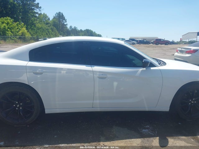 Dodge Charger Sxt Rwd