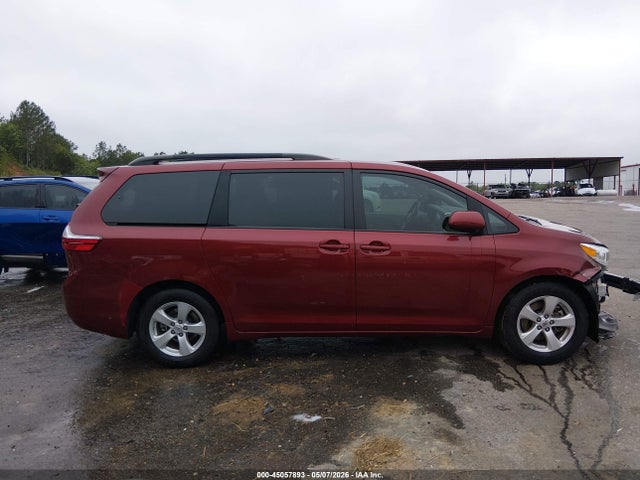 Toyota Sienna Le 8 Passenger