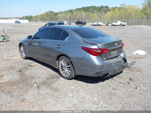 INFINITI Q50 3.0t Luxe