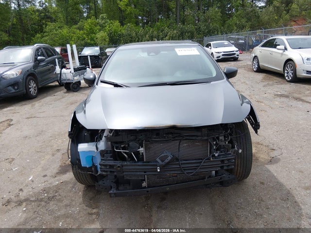 Nissan Versa 1.6 S