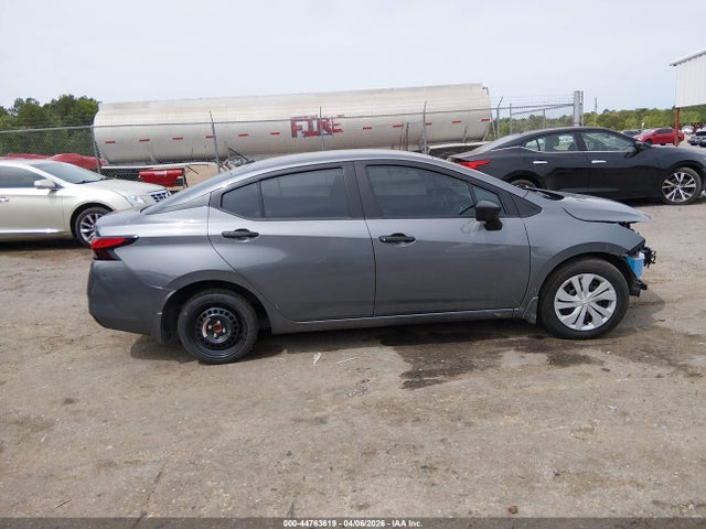 Nissan Versa 1.6 S
