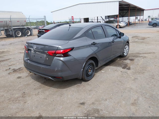 Nissan Versa 1.6 S