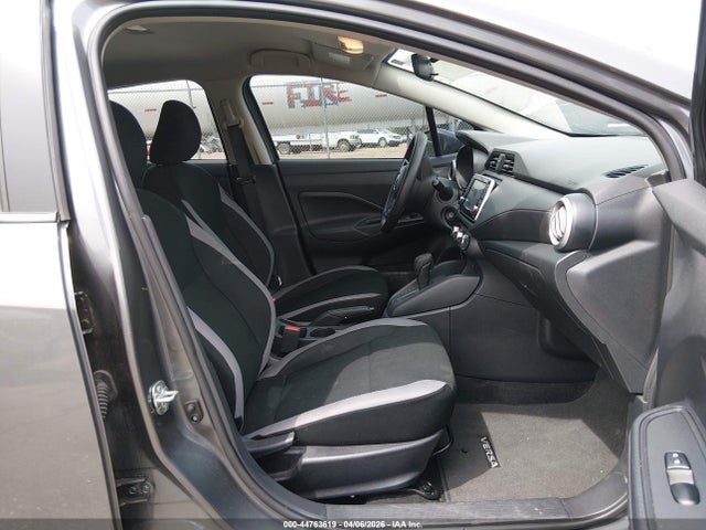 Nissan Versa 1.6 S