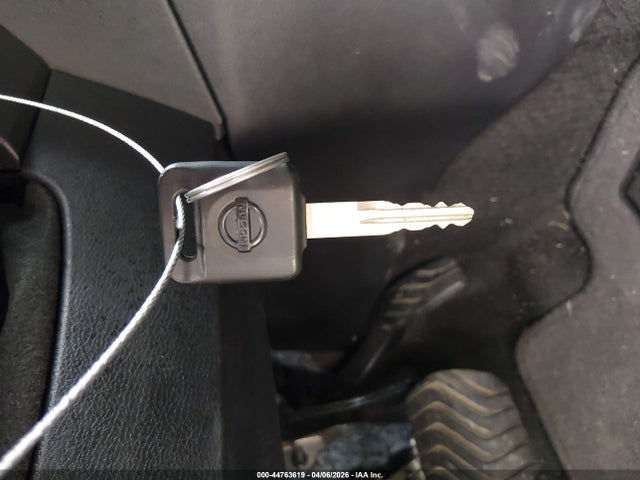 Nissan Versa 1.6 S