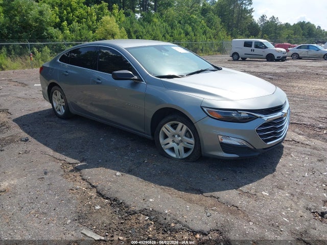 Salvage Chevrolet Malibu Image