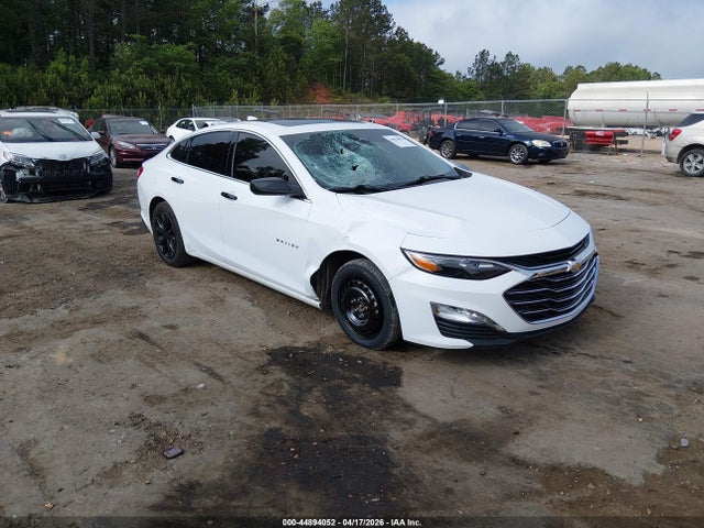 Salvage Chevrolet Malibu Image