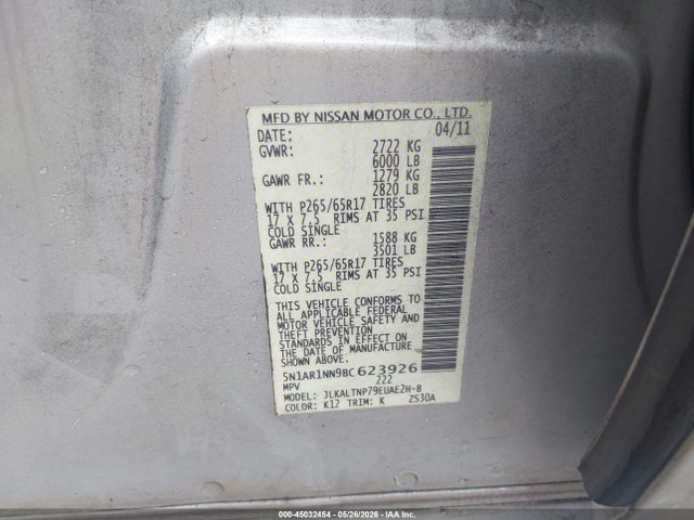 Nissan Pathfinder Silver